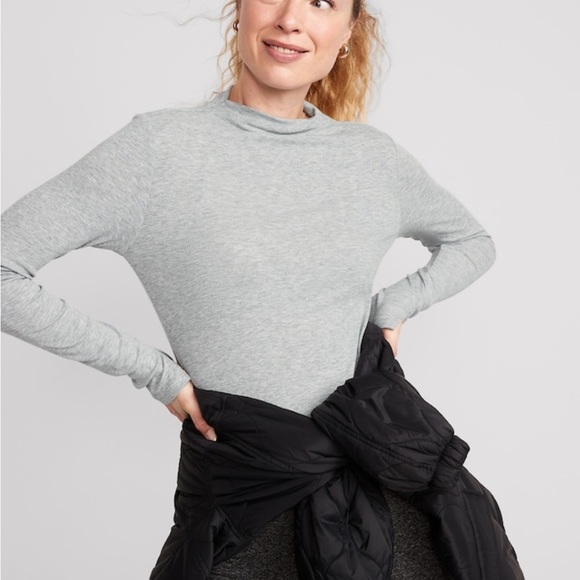 NWT Old Navy Ultalite Top Sz.small - Picture 7 of 9